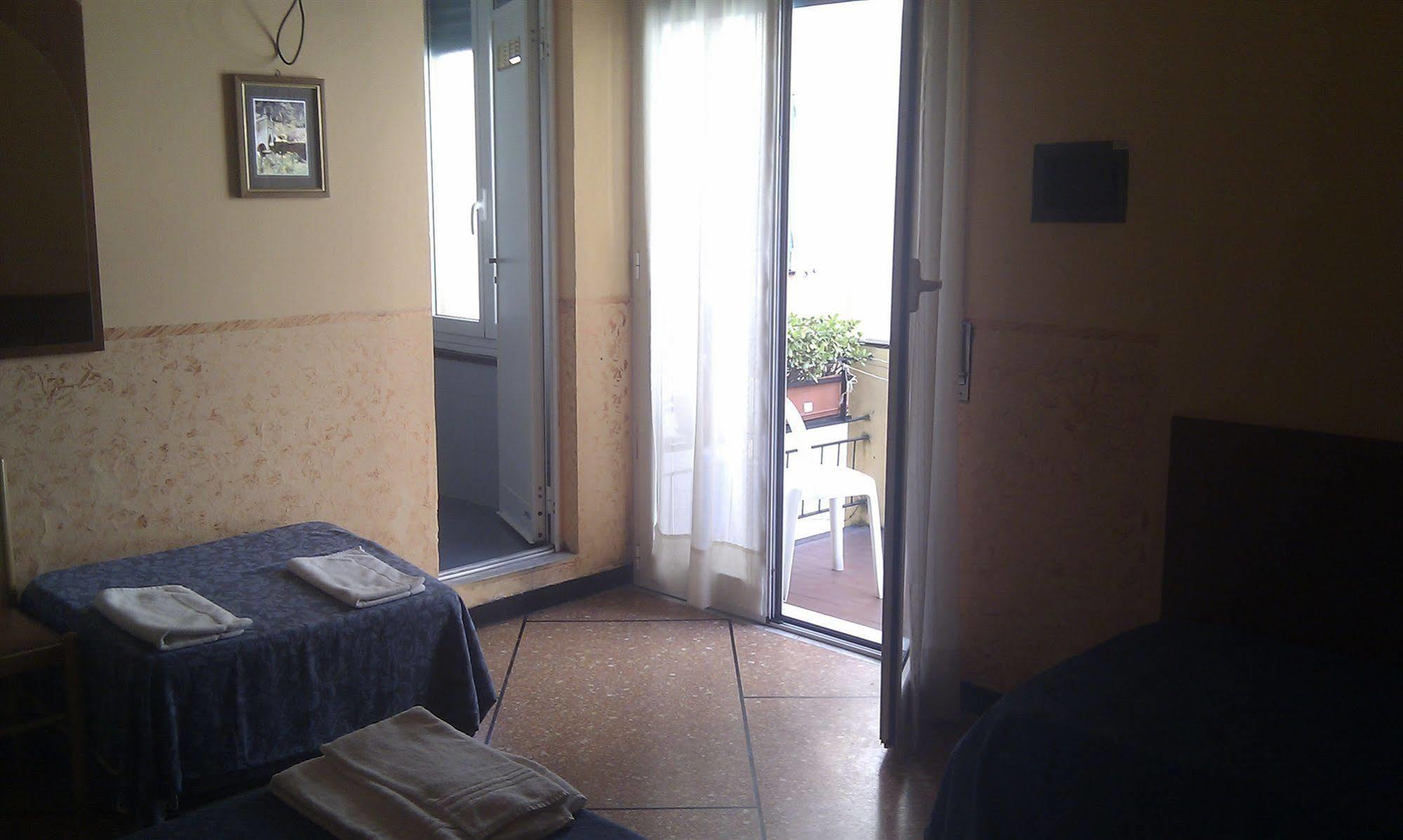 Hotel Suisse Sestri Levante Bagian luar foto